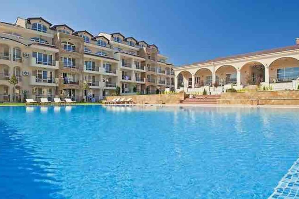 Studio E32 Atia Resort Chernomoretz Tjernomorets Exteriör bild